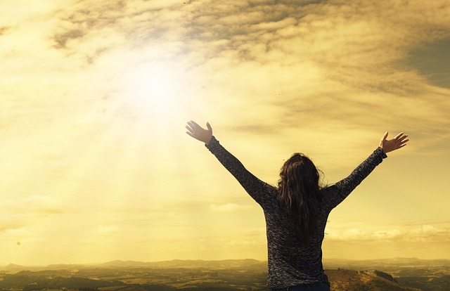 woman, sky, sunlight , representing success